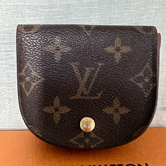 Louis Vuitton Monogram Porte Monnaie Gousset Coin Purse with Small LV Box - Picture 3 of 16
